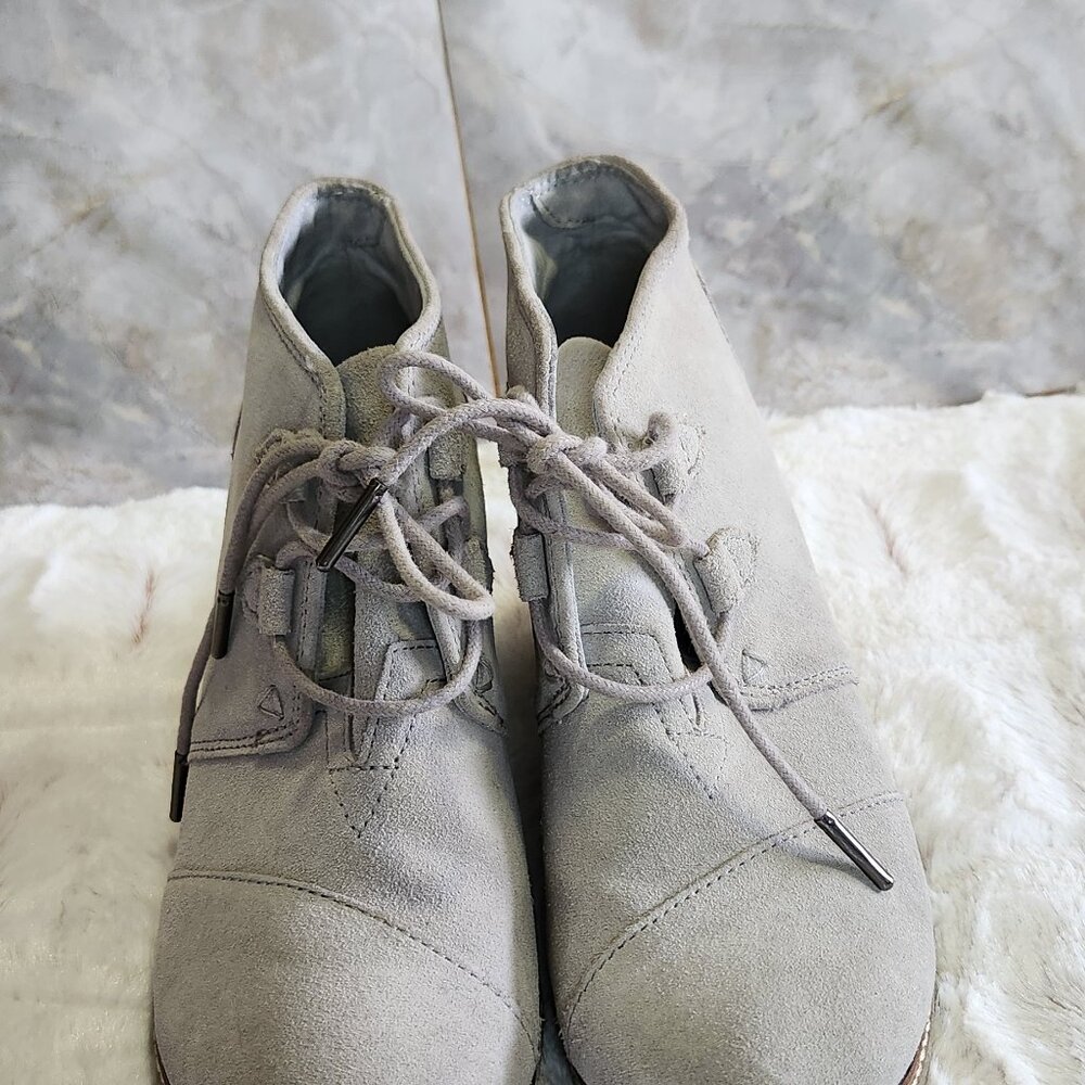 Toms shoe light grey